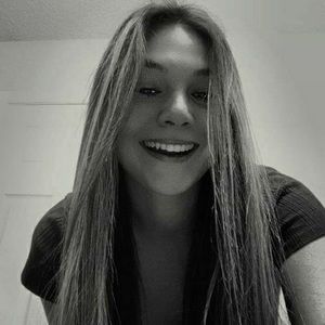 Meet your Posher, Lexi